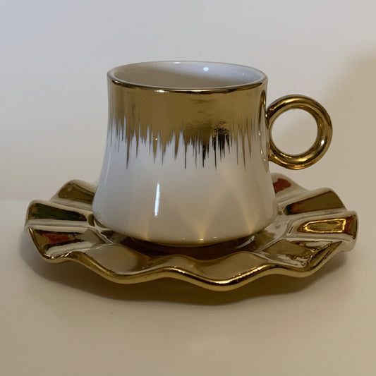 Ceramic Coffee Cup with Saucer - Ombre Gold Trim Flower Shape Black & White